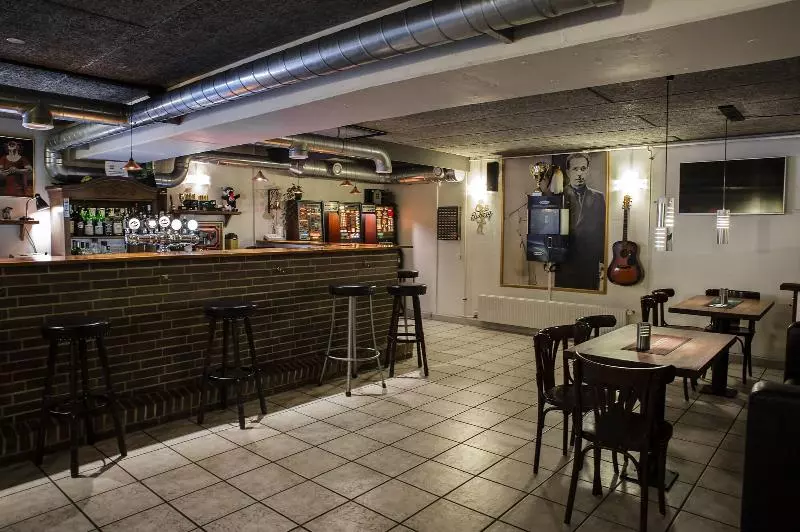 ホテル Lynggaarden