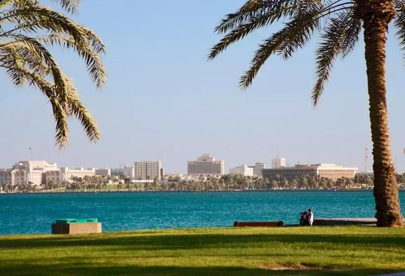 هتل Treffen House Doha Souq Waqif And Next To Msheireb Metro Station