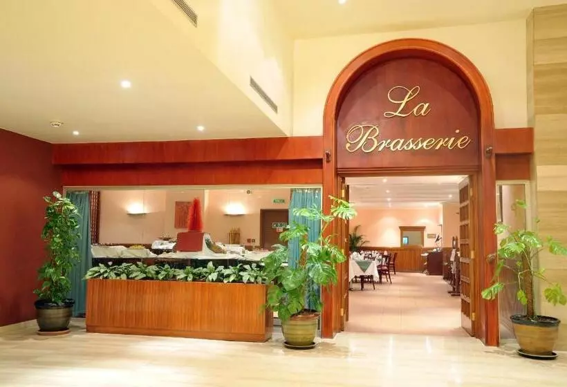 هتل Treffen House Doha Souq Waqif And Next To Msheireb Metro Station