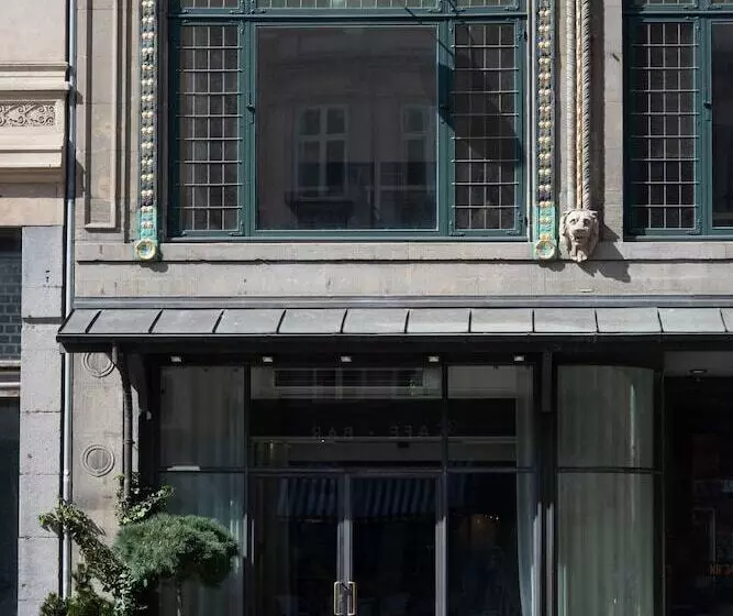 בית מלון כפרי Savoy