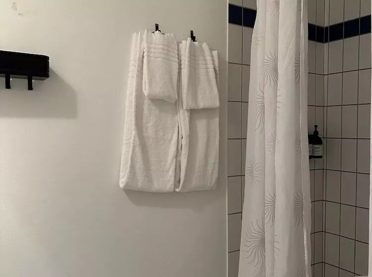 בית מלון כפרי Savoy