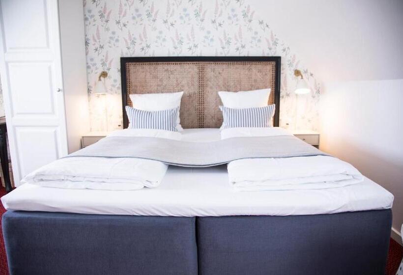 בית מלון כפרי Tambohus Kro & Bade