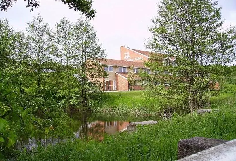 فندق Vissenbjerg Storkro