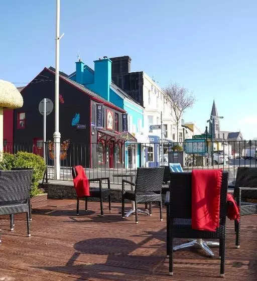 هتل Alcock & Brown