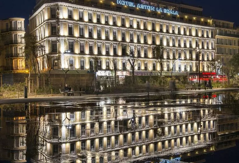 ホテル Aston La Scala