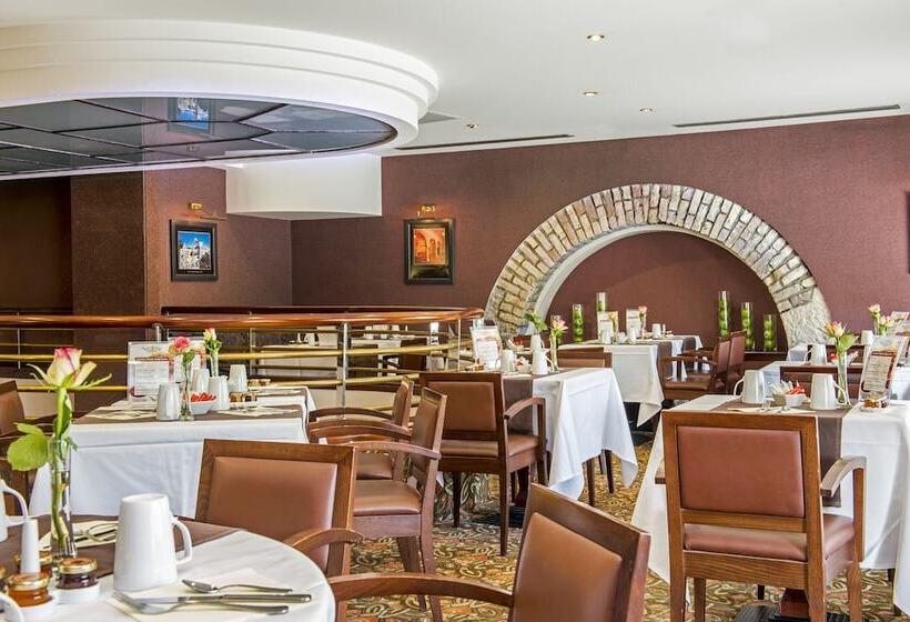 هتل Aston La Scala