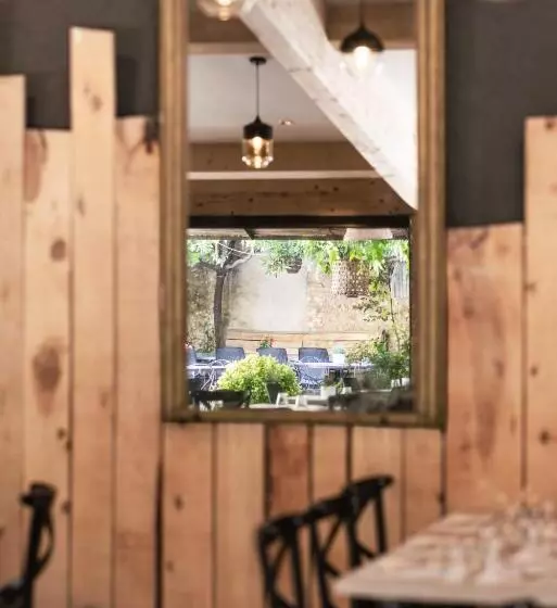 فندق Auberge De La Tour