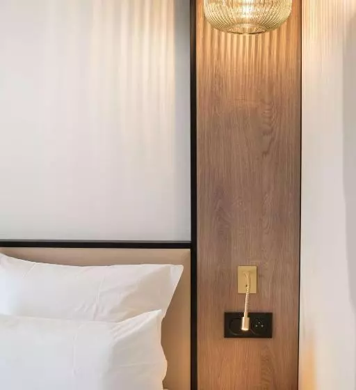 Brit Hotel Blois   Le Préma