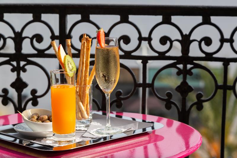 هتل Yelo Lumière Powered By Sonder