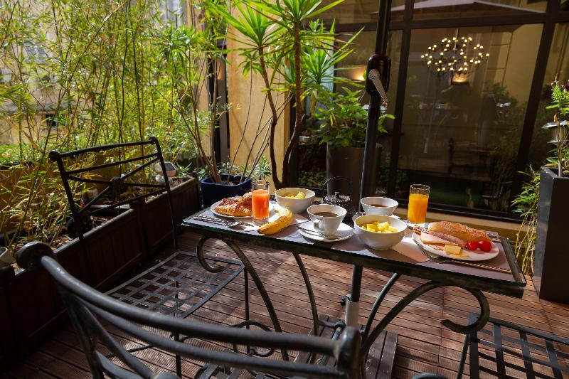 هتل Yelo Lumière Powered By Sonder