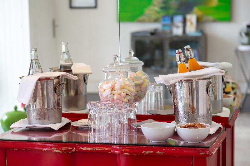 هتل Yelo Lumière Powered By Sonder