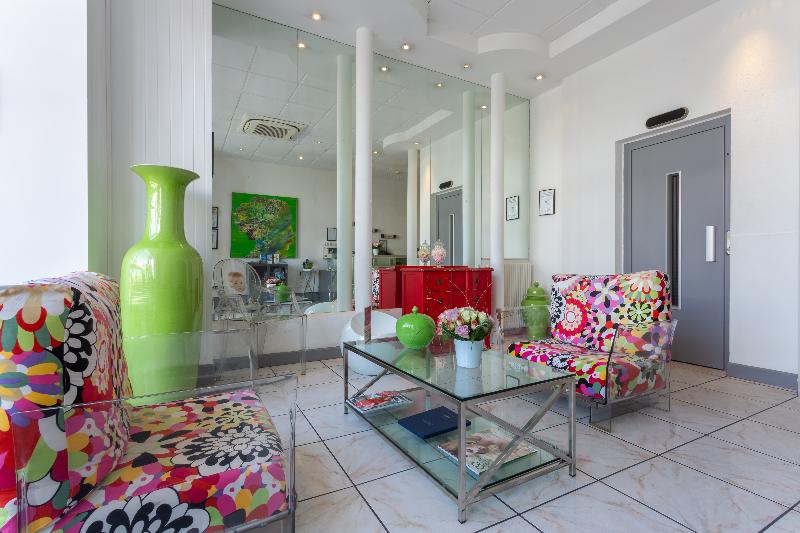 هتل Yelo Lumière Powered By Sonder