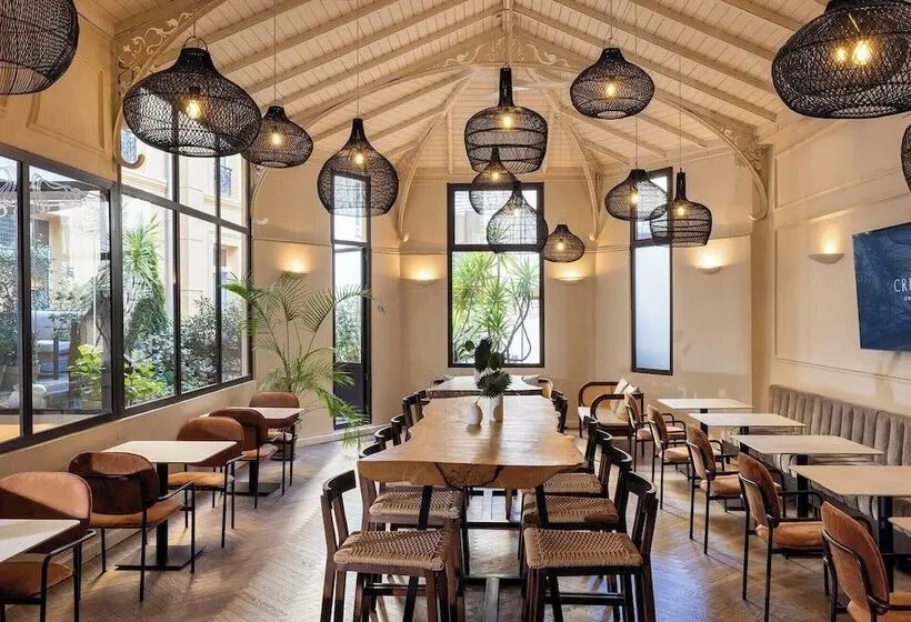 Hotel Crisol Lumière