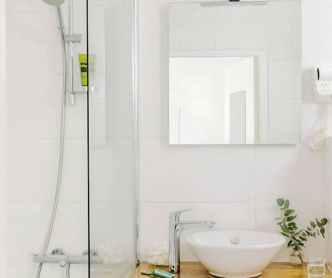 Hotel Crisol Lumière