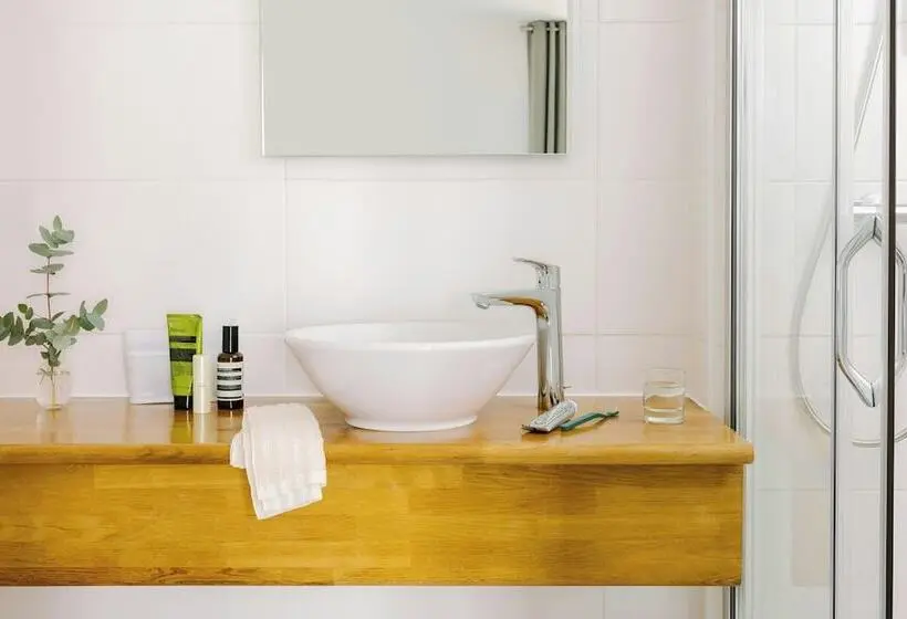 Hotel Crisol Lumière