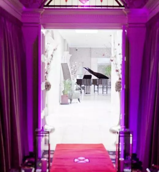 Hotel Earl Of Desmond