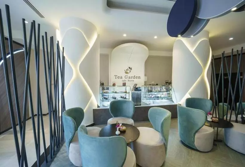 בית מלון כפרי Holiday International