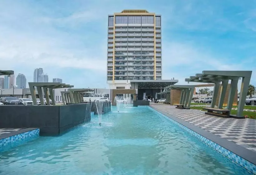 בית מלון כפרי Holiday International