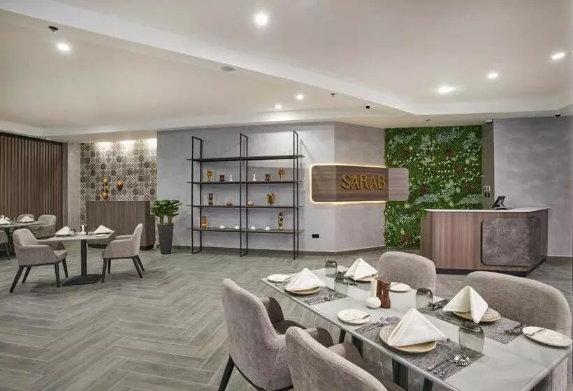 בית מלון כפרי Holiday International