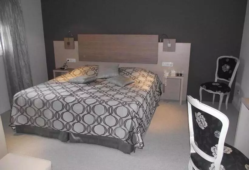 Отель Hostellerie Au Cygne