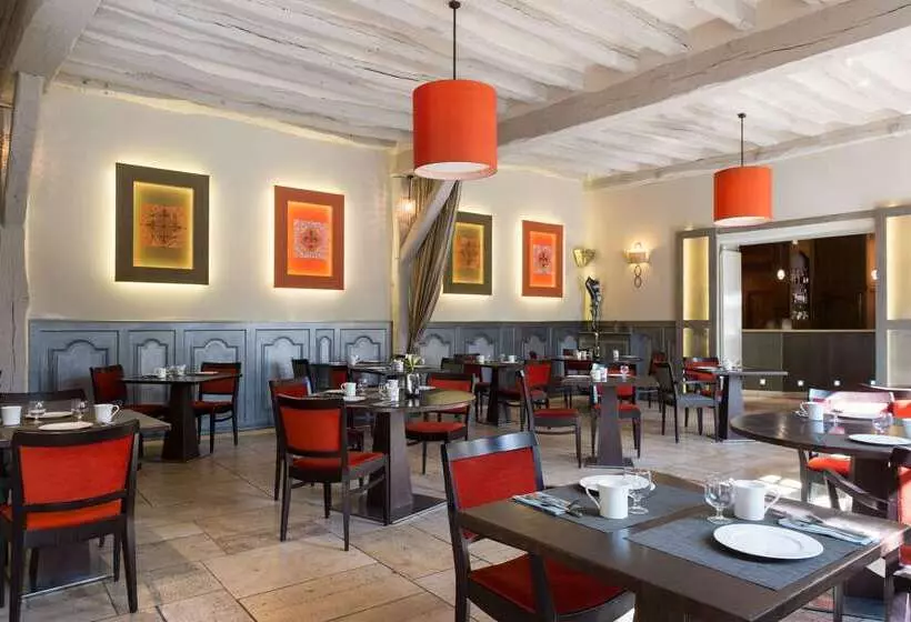 בית מלון כפרי Hôtel Aux Vieux Remparts, The Originals Relais