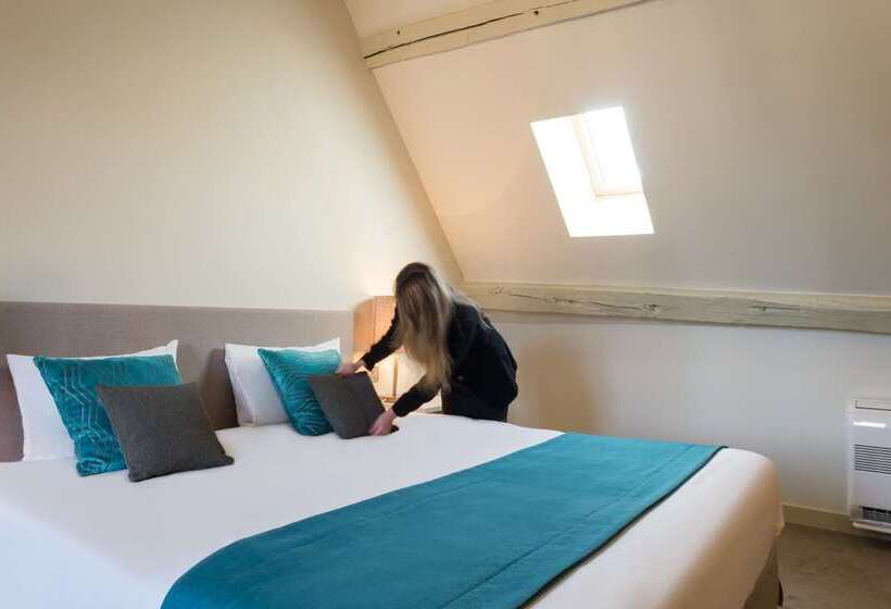 בית מלון כפרי Hôtel Aux Vieux Remparts, The Originals Relais