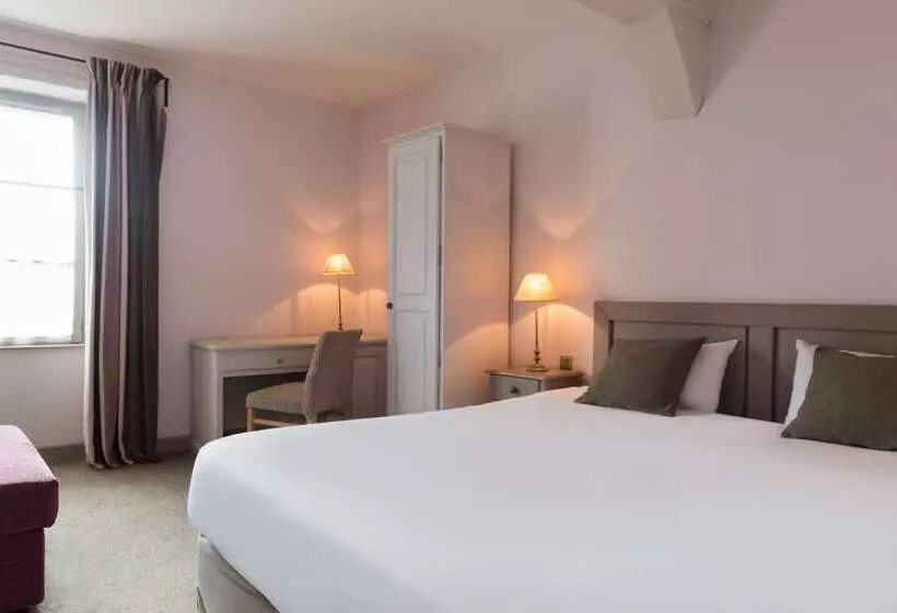 בית מלון כפרי Hôtel Aux Vieux Remparts, The Originals Relais