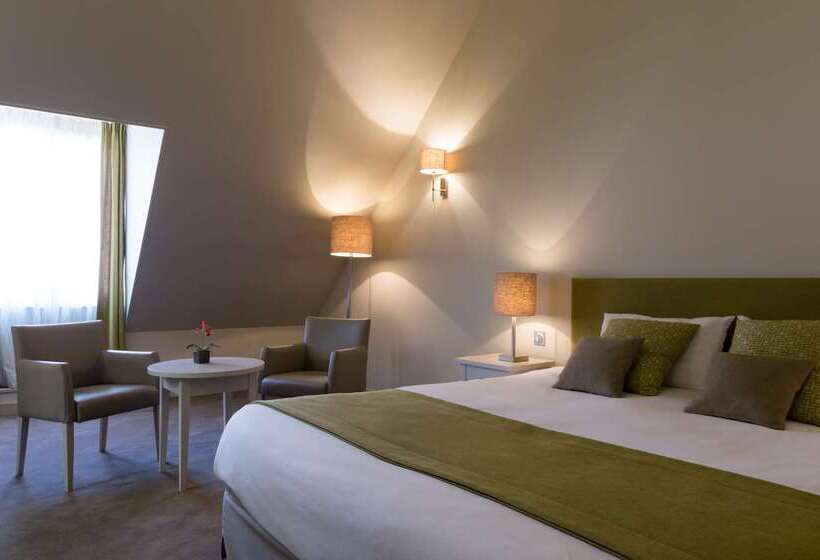 בית מלון כפרי Hôtel Aux Vieux Remparts, The Originals Relais