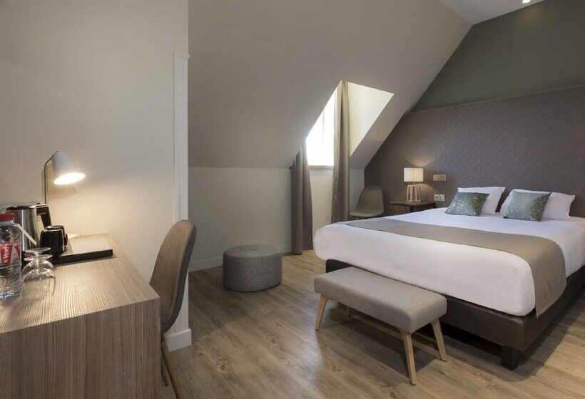 בית מלון כפרי Hôtel Aux Vieux Remparts, The Originals Relais