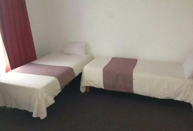 فندق Hôtel Sarcelles Flanades