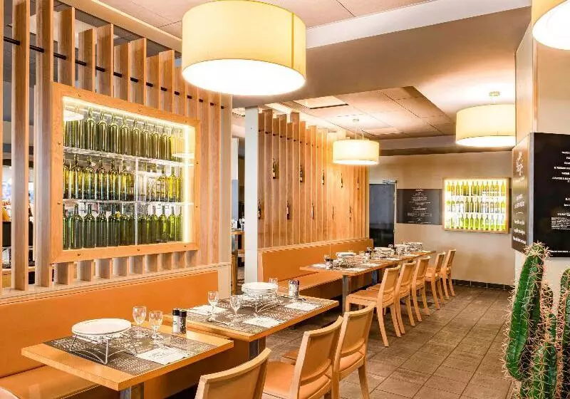 هتل Ibis Tours Centre Gare