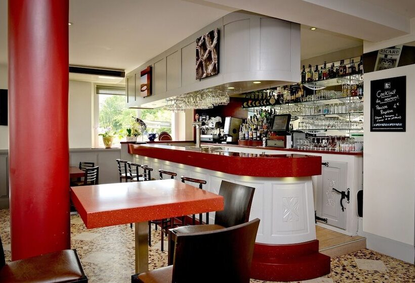 בית מלון כפרי Logis Auberge Du Relais Hôtel & Restaurant