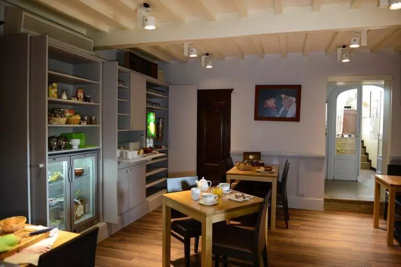 Отель Logis Auberge Du Relais   Hôtel & Restaurant