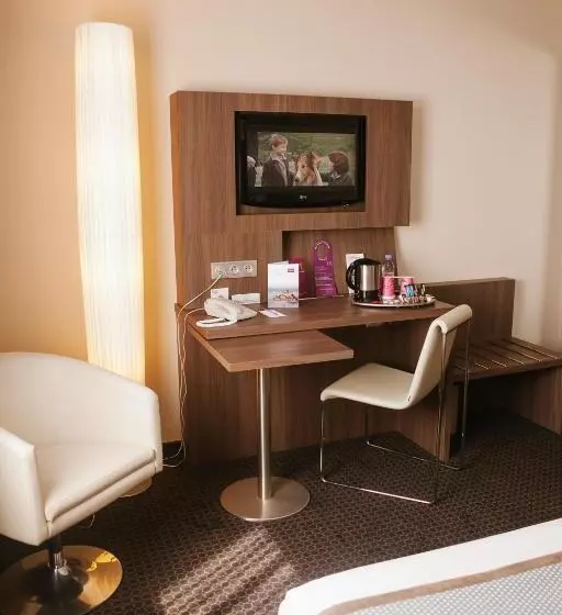 هتل Mercure Mont Saint Michel