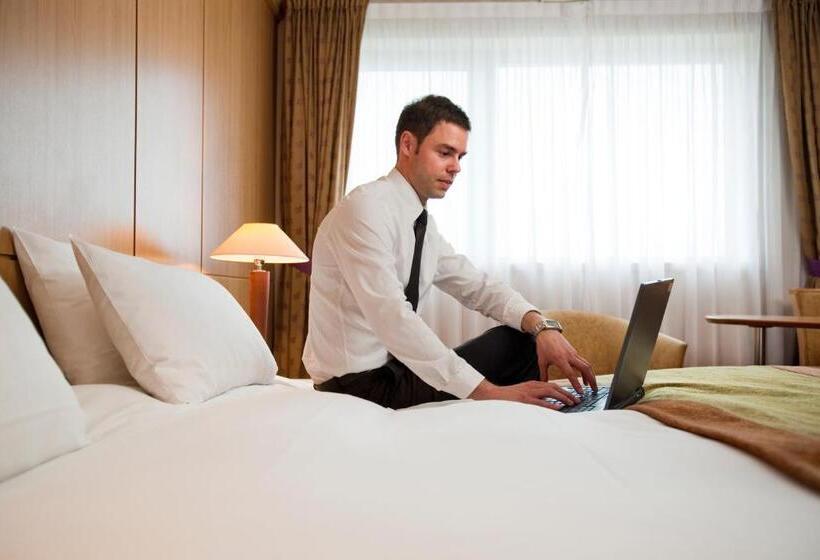 هتل Mercure Paris Roissy Cdg