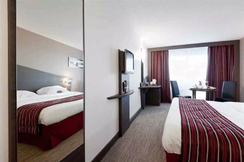 هتل Mercure Vannes Le Port