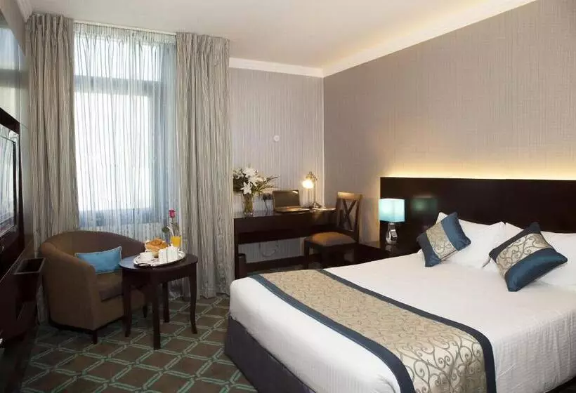 Novel Hotel City Center