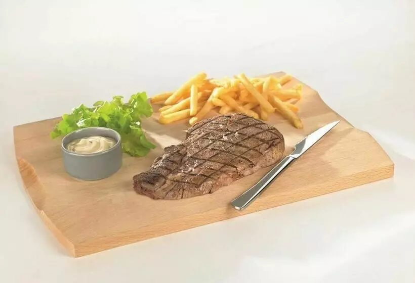 Отель Livry Gargan