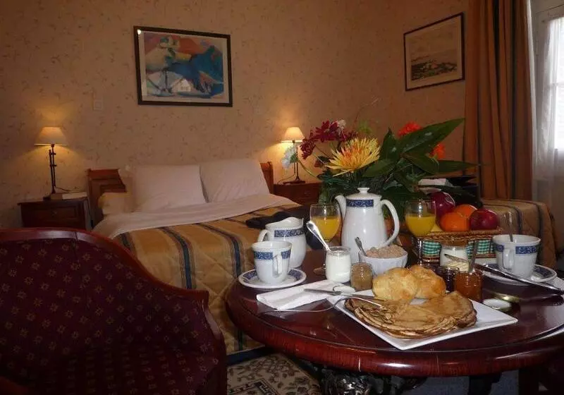 호텔 Cit Hôtel Le Plantagenet