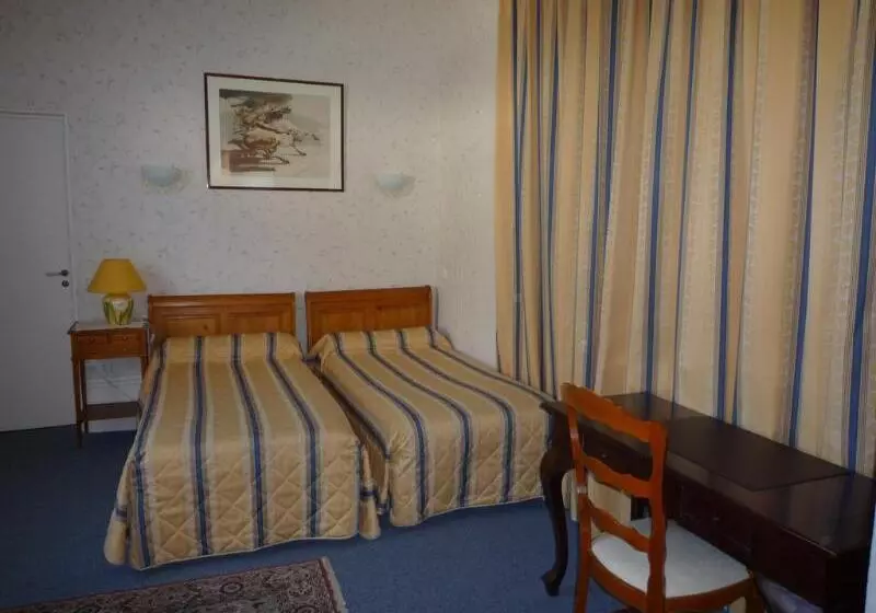 호텔 Cit Hôtel Le Plantagenet