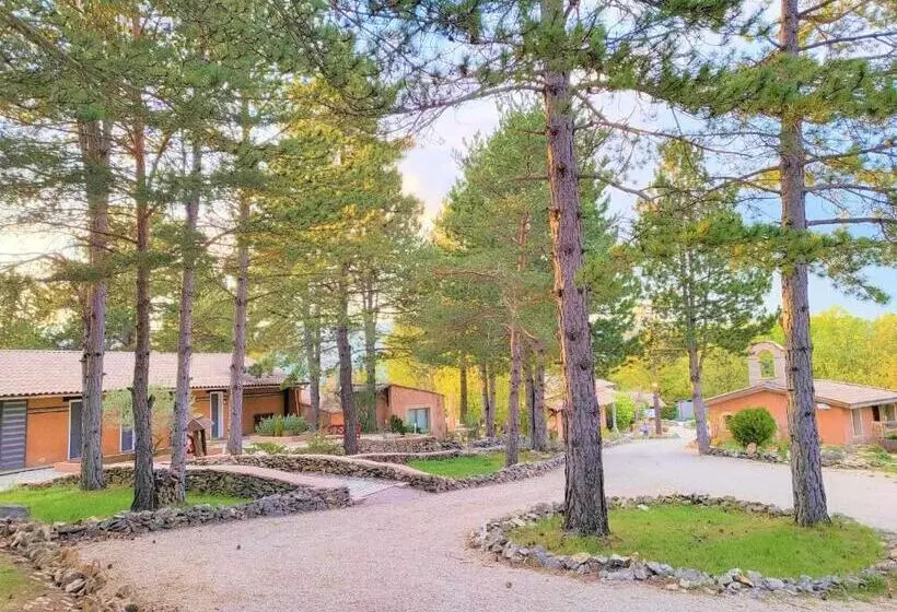 Отель Domaine Du Val De Sault