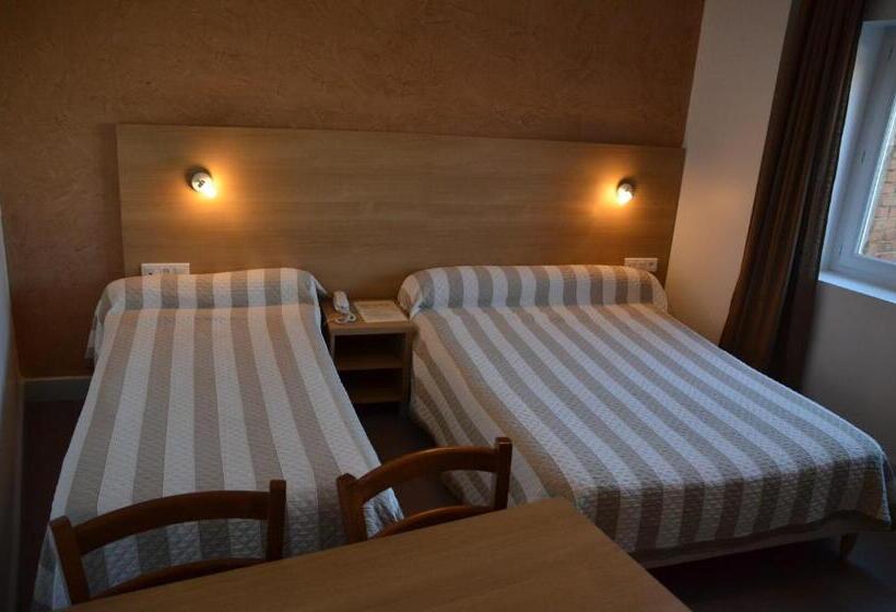 Отель Hôtel De France