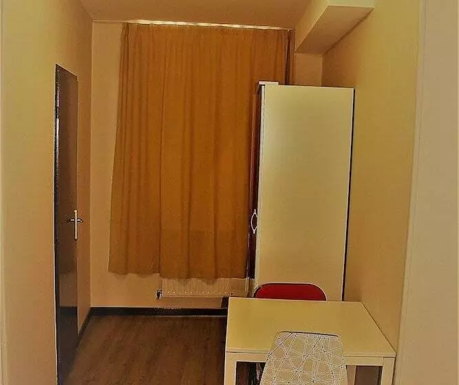 Отель Hôtel De La Boëtie