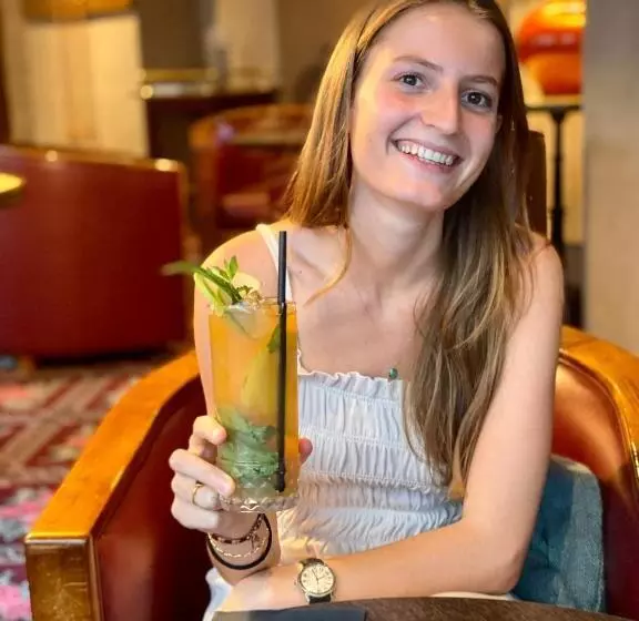 ホテル Hôtel Le France