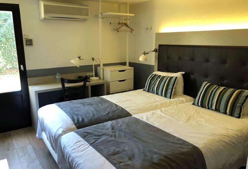 בית מלון כפרי Kyriad Argenteuil