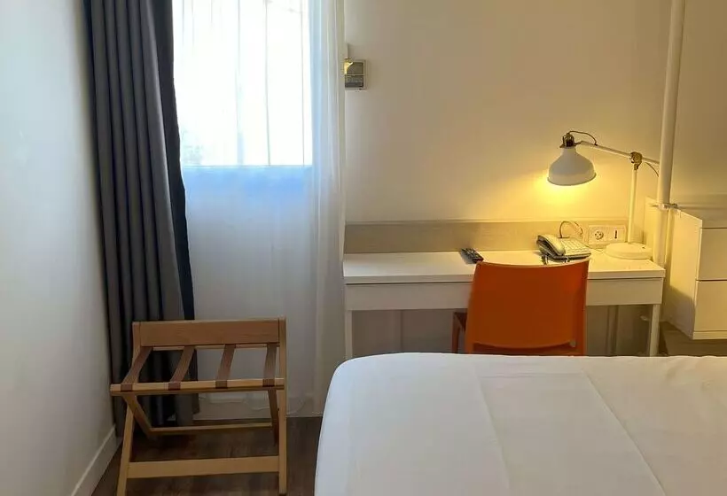 Hotel Kyriad Argenteuil