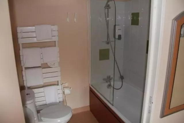 Отель Logis Hôtel De France Restaurant Le Lucullus