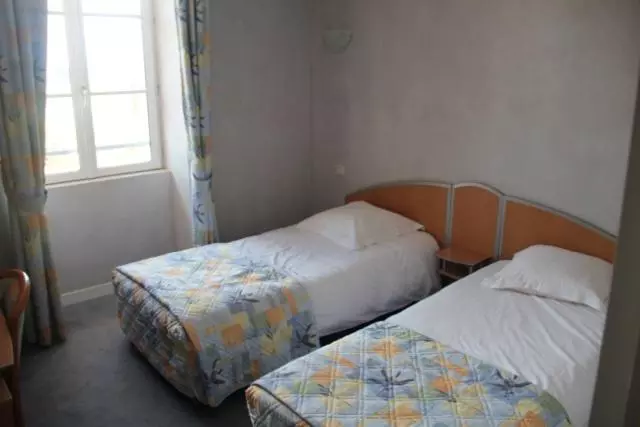 Отель Logis Hôtel De France Restaurant Le Lucullus