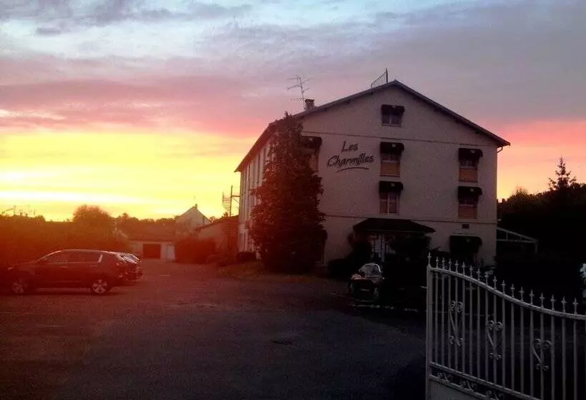 호텔 Logis Les Charmilles Chalonsursaone Sud