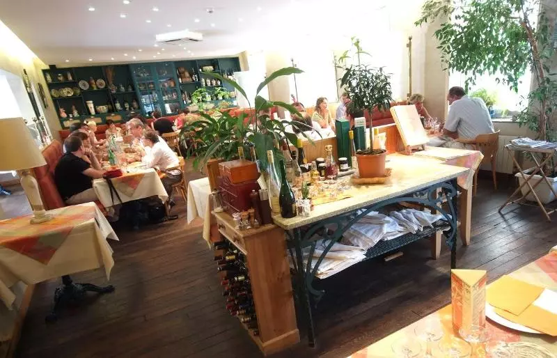 ホテル Logis Hôtel Les Pages